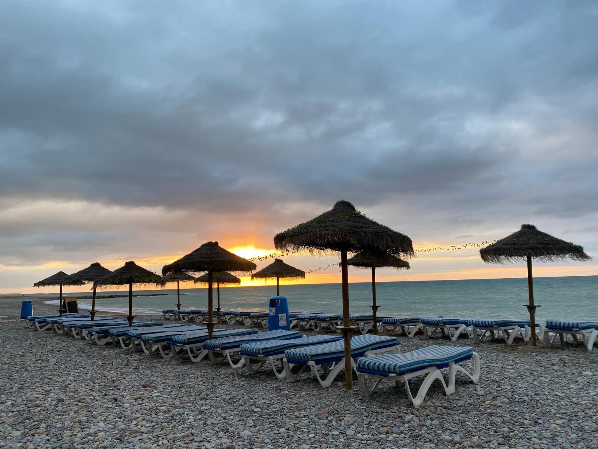MoncófarMagnifico Piso Con Vistas Al Mar En Moncofaアパートメント エクステリア 写真
